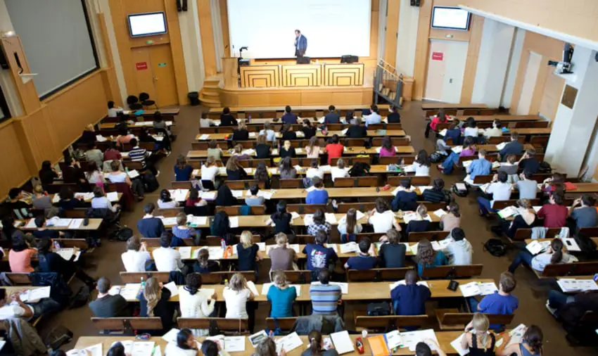 Bourse Universitaire Boutmy Sciences Po en France 2020-2021